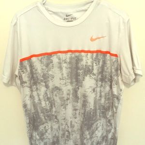 - White nike dri fit performance tee